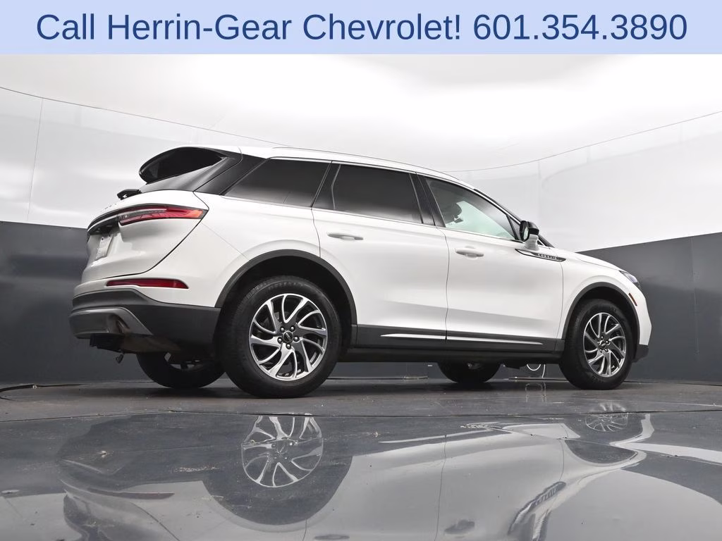 2021 White Lincoln Corsair Standard FWD SUV