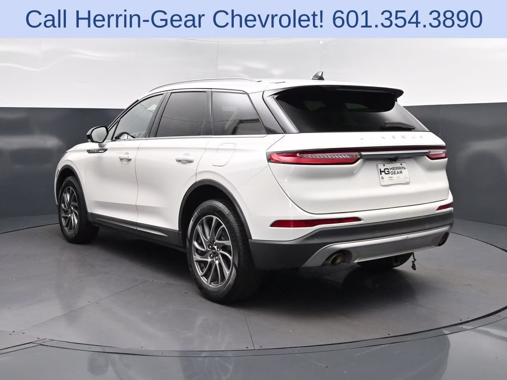 2021 White Lincoln Corsair Standard FWD SUV