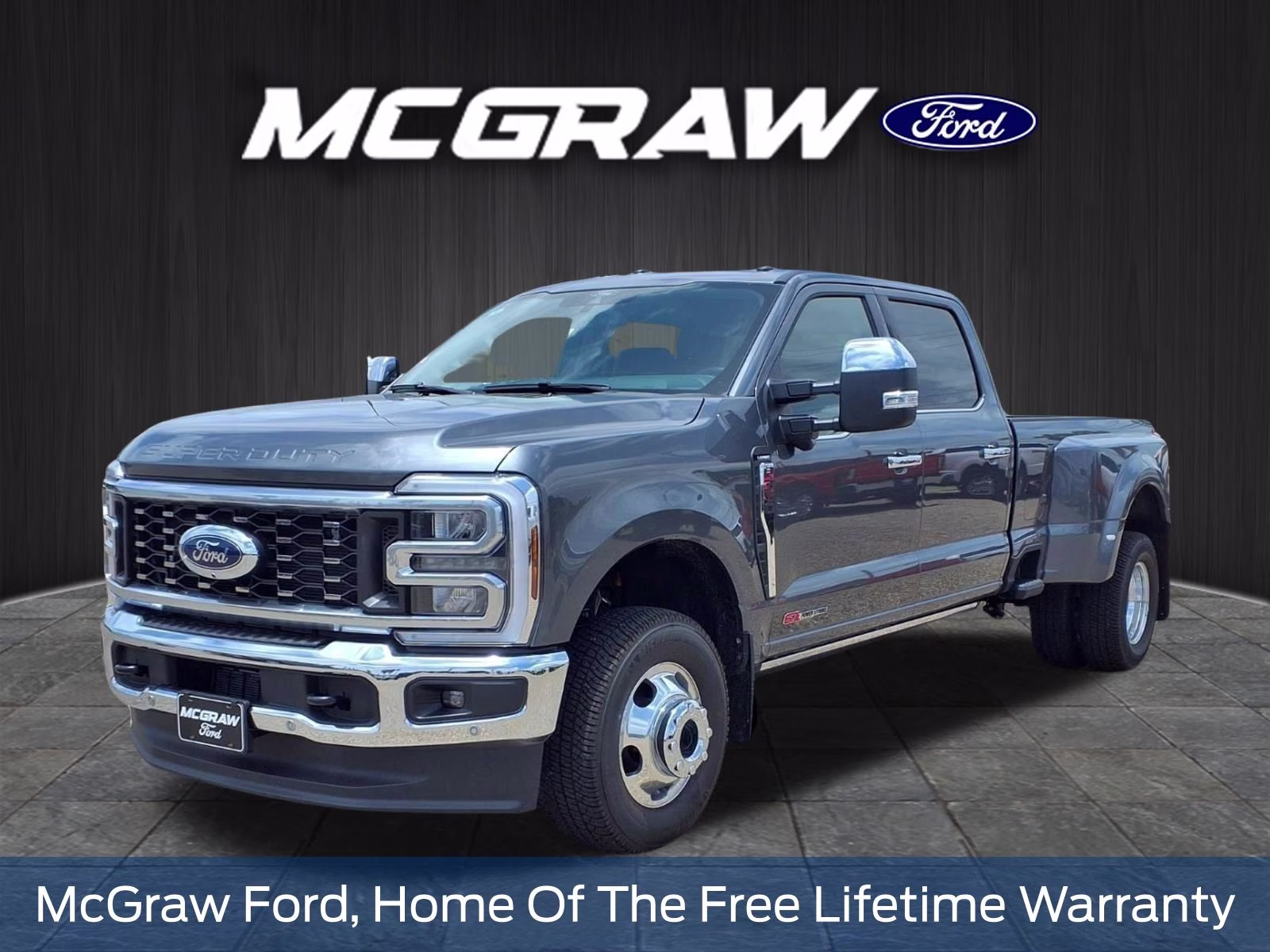 2026 Gray Metallic Ford Super Duty F-350 DRW Lariat 4X4 Truck