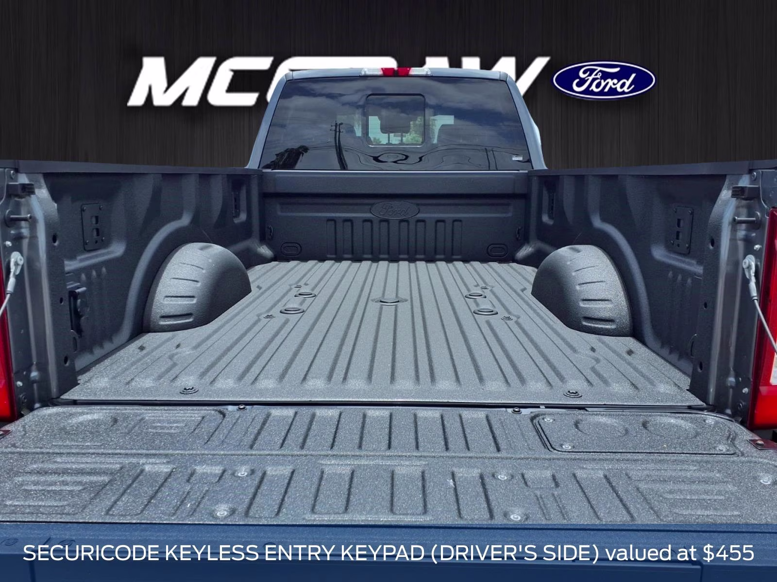 2026 Gray Metallic Ford Super Duty F-350 DRW Lariat 4X4 Truck