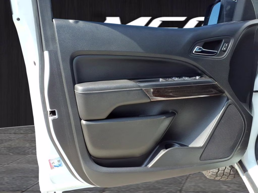 2022 SUMMIT WHITE GMC Canyon 4WD Elevation 4X4 Truck