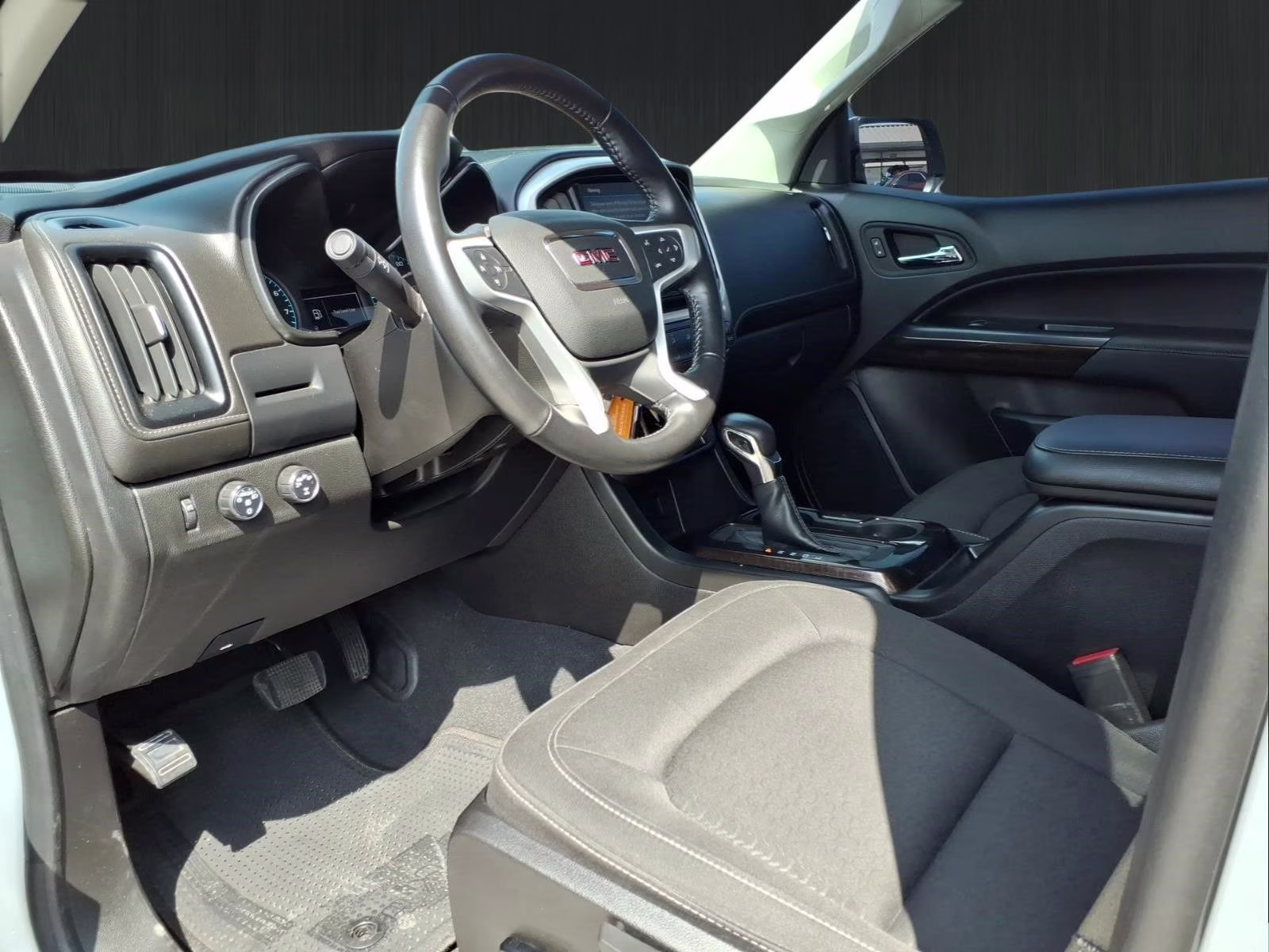 2022 Summit White GMC Canyon Elevation 4X4 Truck