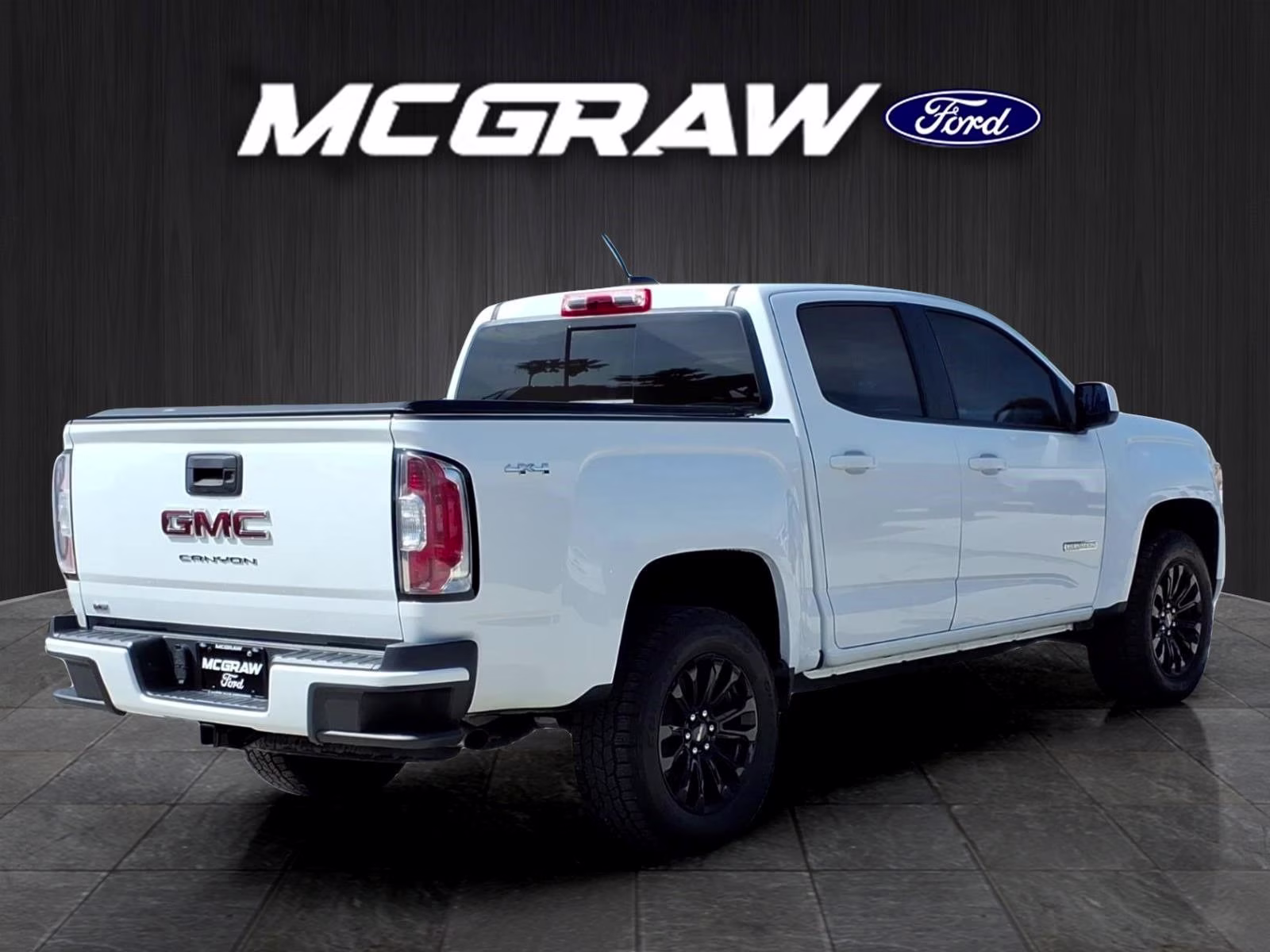 2022 Summit White GMC Canyon Elevation 4X4 Truck