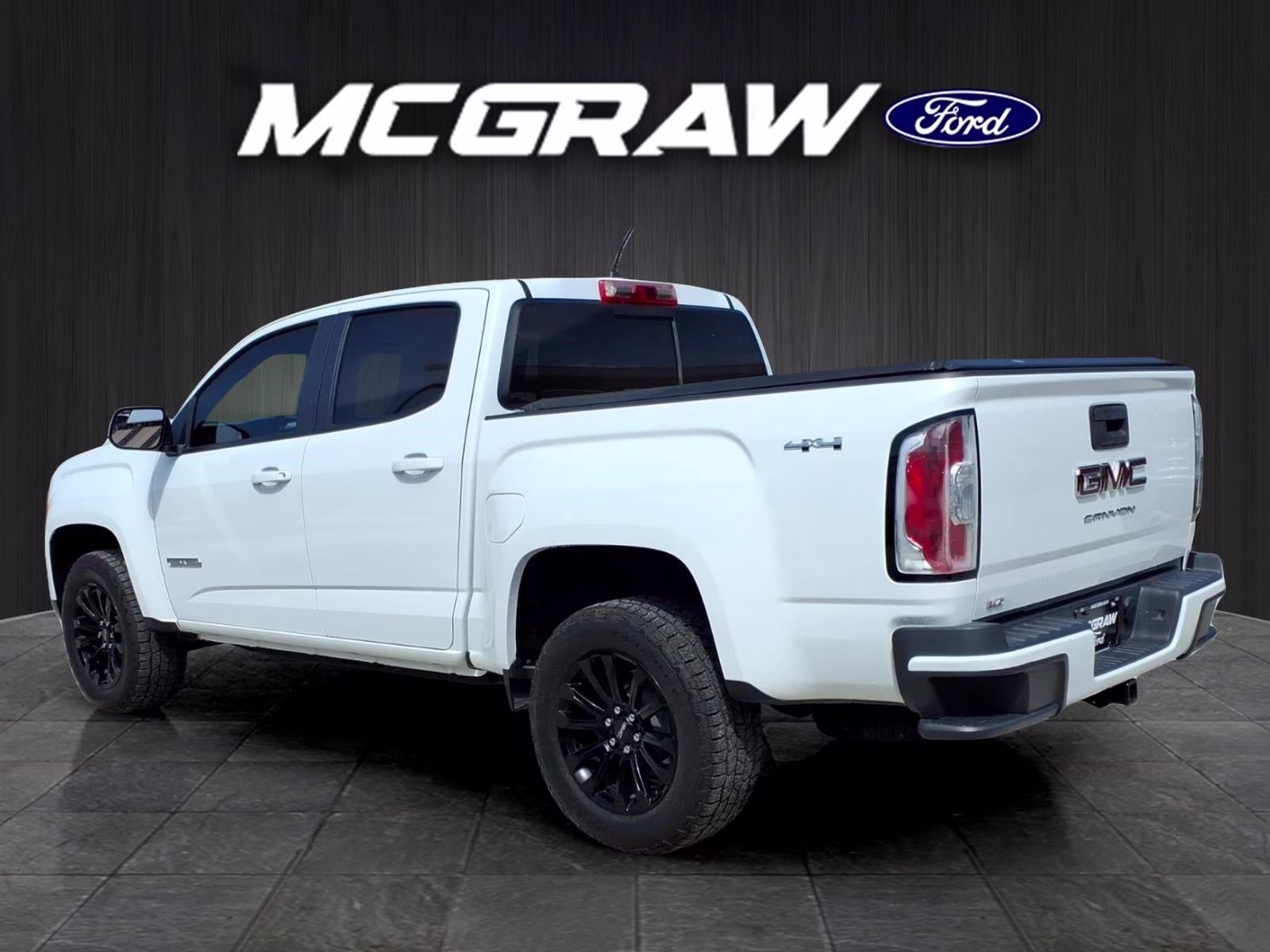 2022 Summit White GMC Canyon Elevation 4X4 Truck