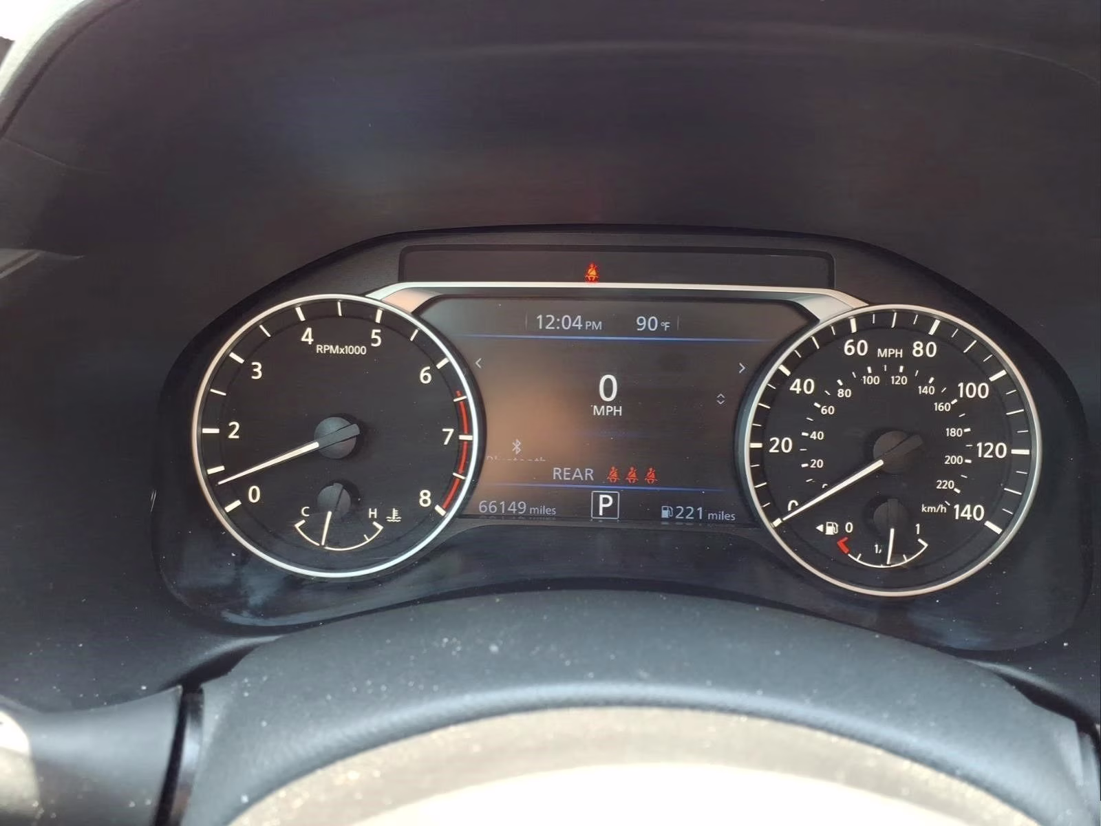 2024 Pearl White Nissan Altima 2.5 SV FWD Sedan