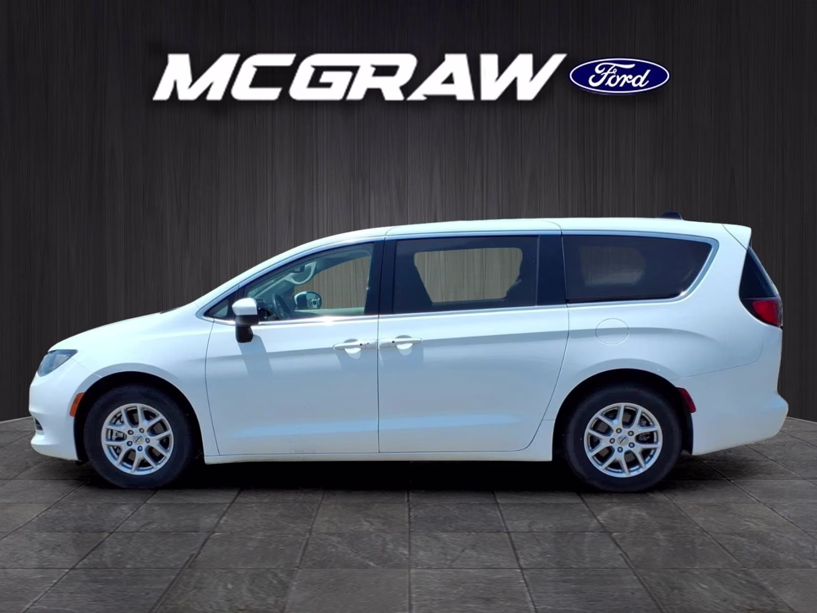 2023 Bright White Clearcoat Chrysler Voyager LX FWD Van