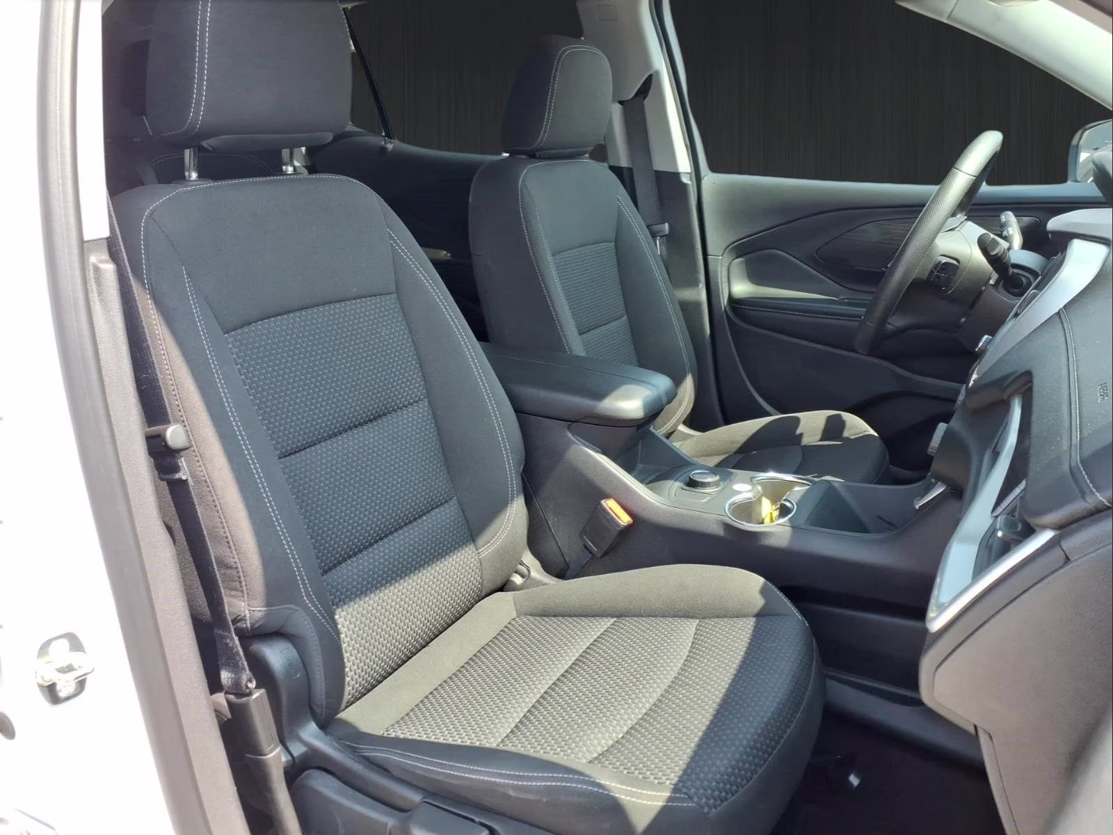 2024 Summit White GMC Terrain SLE FWD SUV