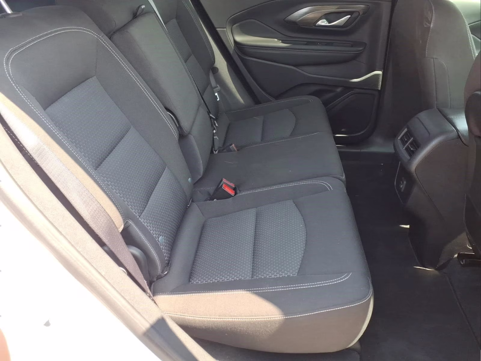 2024 Summit White GMC Terrain SLE FWD SUV