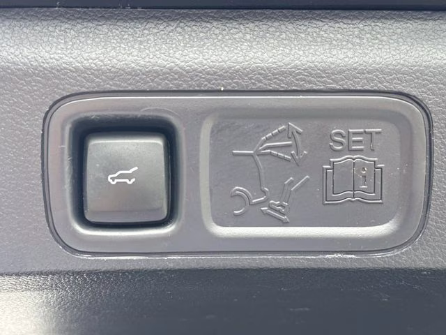 2023 Dark Matter Metallic Ford Expedition Max Platinum RWD SUV