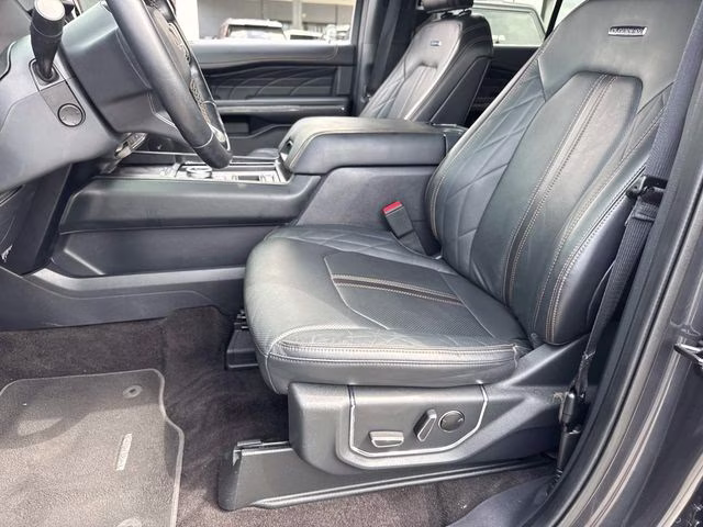 2023 Dark Matter Metallic Ford Expedition Max Platinum RWD SUV