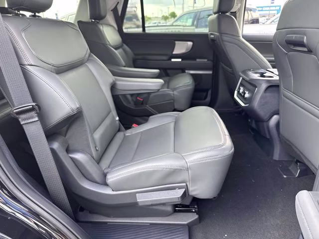 2026 Black Metallic Ford Expedition Active RWD SUV