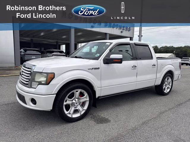 2011 White Platinum Clearcoat Metallic Ford F-150 Lariat Limited 4X4 Truck