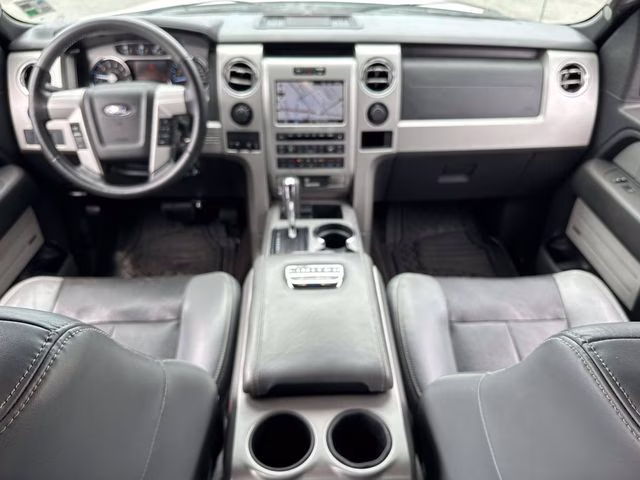 2011 White Platinum Clearcoat Metallic Ford F-150 Lariat Limited 4X4 Truck