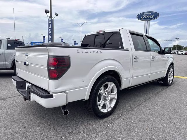 2011 White Platinum Clearcoat Metallic Ford F-150 Lariat Limited 4X4 Truck