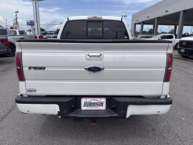 2011 White Platinum Clearcoat Metallic Ford F-150 Lariat Limited 4X4 Truck