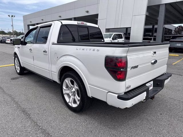 2011 White Platinum Clearcoat Metallic Ford F-150 Lariat Limited 4X4 Truck
