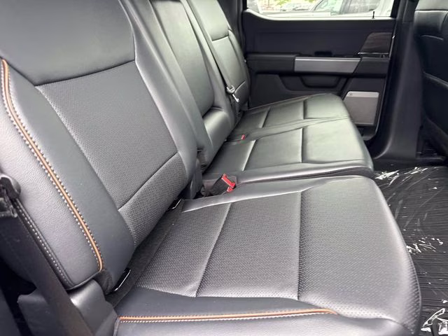 2026 Avalanche Ford F-150 Lariat 4X4 Truck