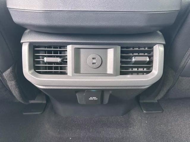 2026 Avalanche Ford F-150 Lariat 4X4 Truck