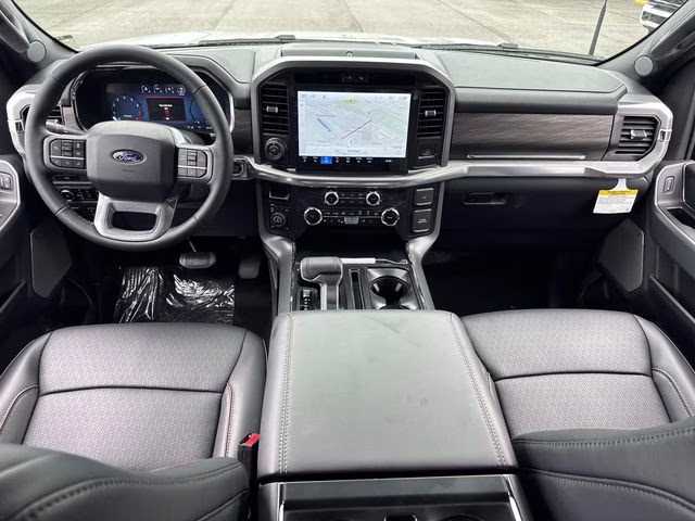2026 Avalanche Ford F-150 Lariat 4X4 Truck