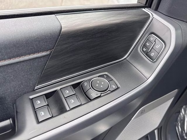 2026 Avalanche Ford F-150 Lariat 4X4 Truck