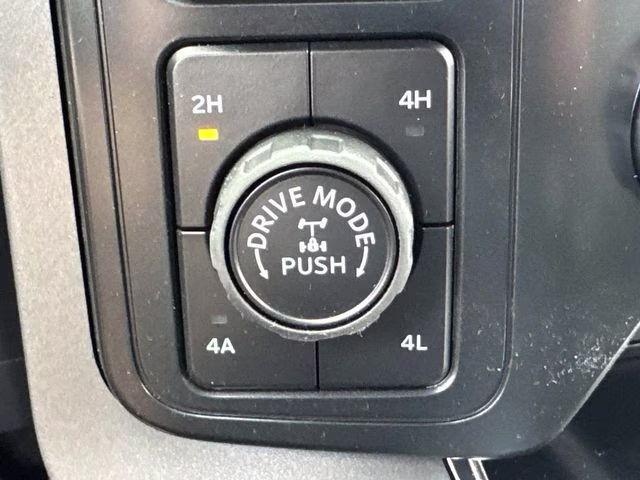 2026 Avalanche Ford F-150 Lariat 4X4 Truck