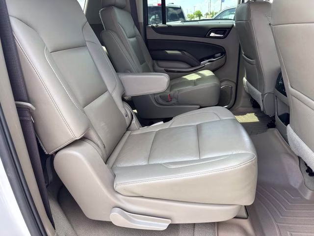 2020 Pearl Chevrolet Suburban LT RWD SUV