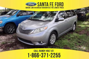 2017 Silver Toyota Sienna Limited Premium FWD Van