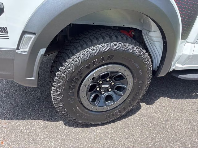 2022 Oxford White Ford F-150 Raptor 4X4 Truck