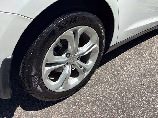 2023 Honda Accord LX FWD Sedan