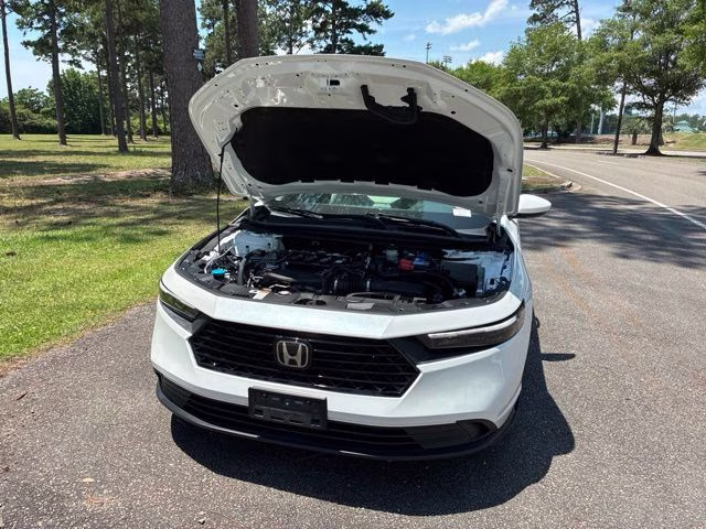 2023 Honda Accord LX FWD Sedan