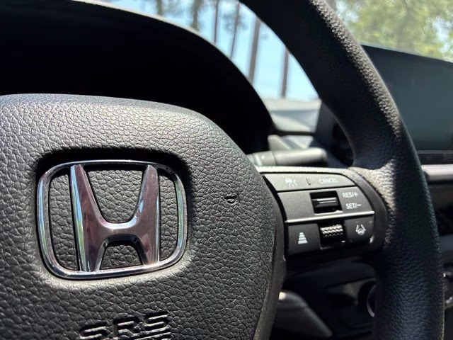 2023 Honda Accord LX FWD Sedan