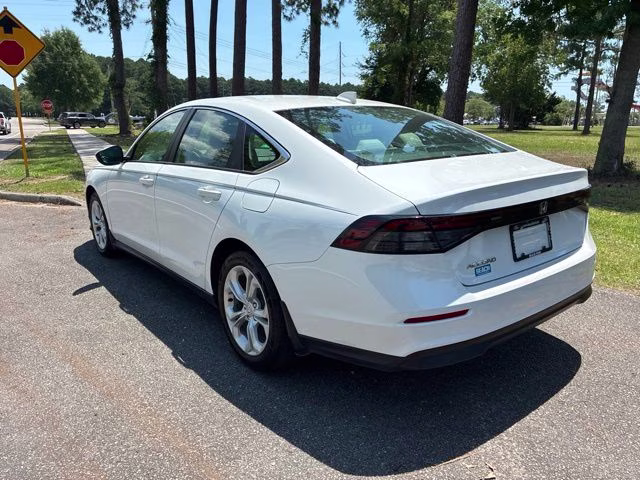 2023 Honda Accord LX FWD Sedan