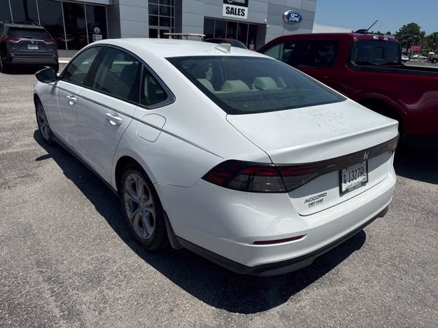 2023 Honda Accord LX FWD Sedan