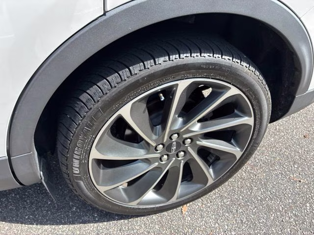 2020 Ceramic White Lincoln Nautilus Reserve AWD SUV