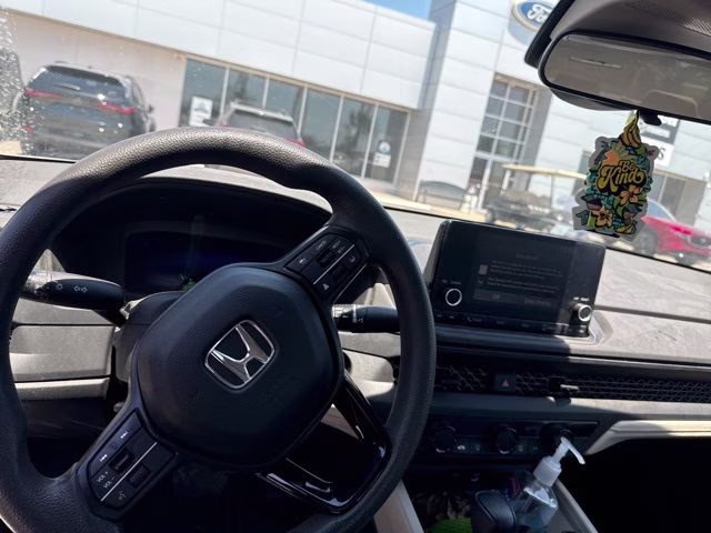 2023 Honda Accord LX FWD Sedan