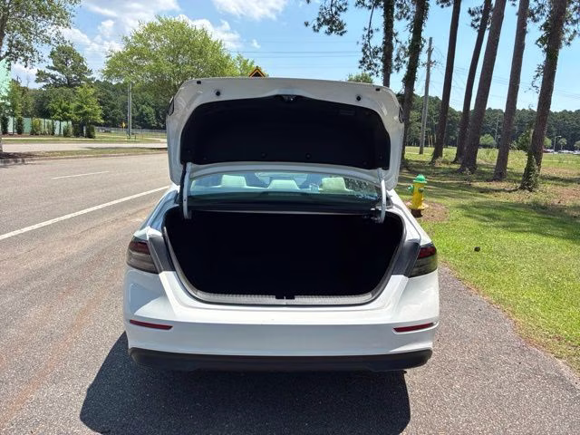 2023 Honda Accord LX FWD Sedan
