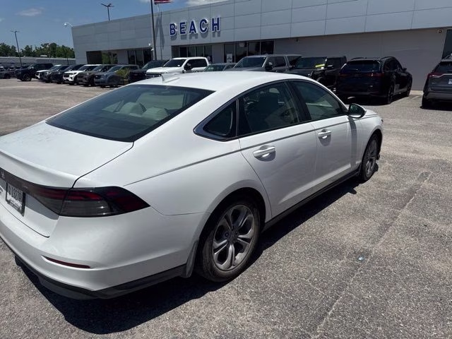 2023 Honda Accord LX FWD Sedan