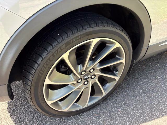 2020 Ceramic White Lincoln Nautilus Reserve AWD SUV