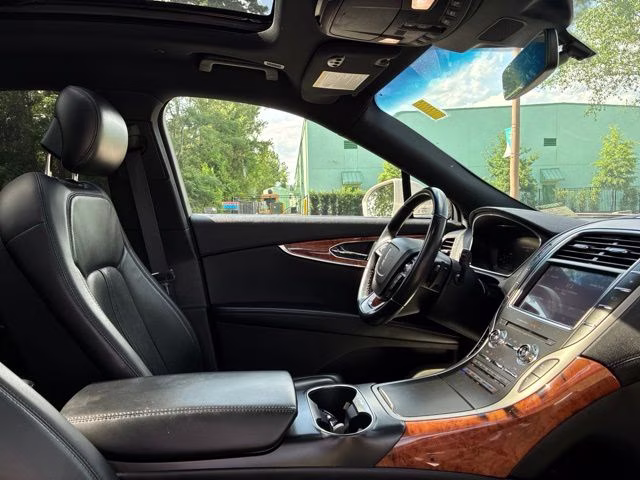 2020 Ceramic White Lincoln Nautilus Reserve AWD SUV