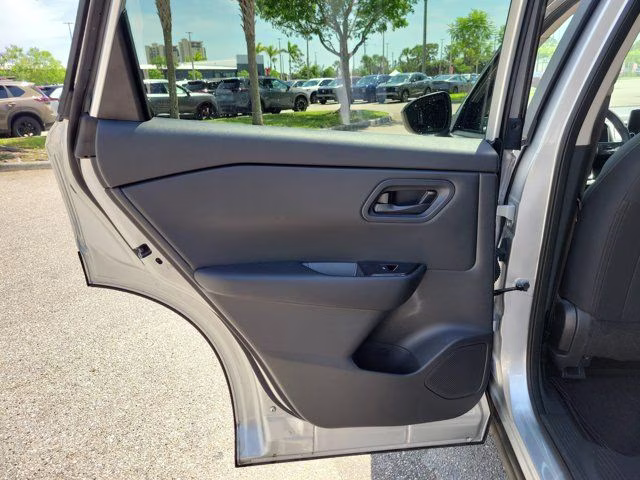 2024 Brilliant Silver Metallic Nissan Rogue S FWD SUV