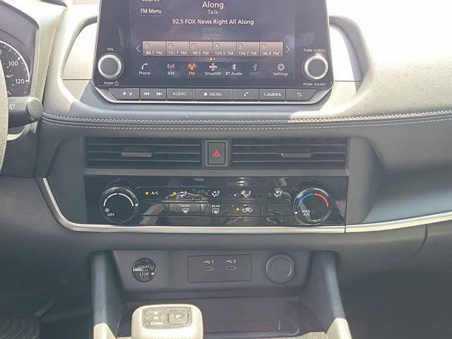 2024 Brilliant Silver Metallic Nissan Rogue S FWD SUV