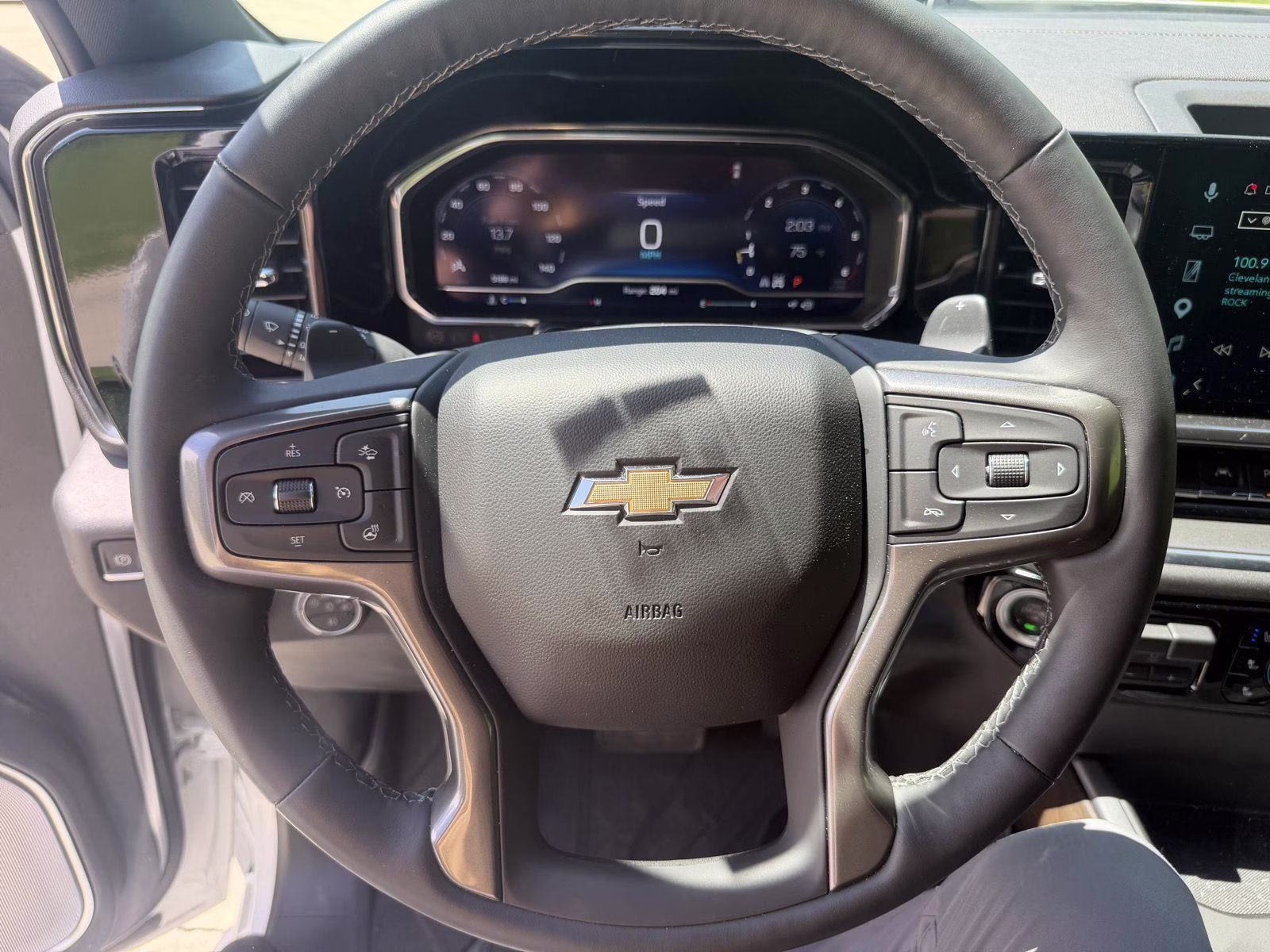2025 Iridescent Pearl Tricoat Chevrolet Silverado 1500 High Country 4X4 Truck