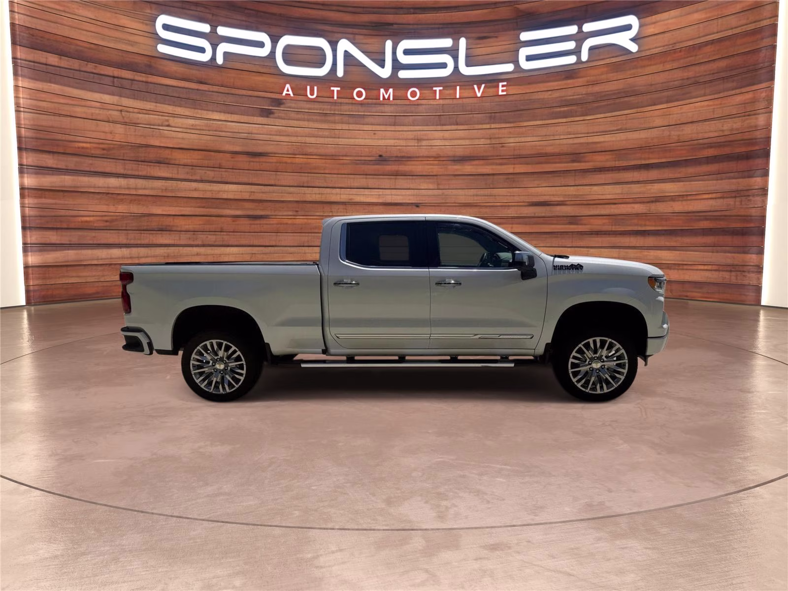 2025 Iridescent Pearl Tricoat Chevrolet Silverado 1500 High Country 4X4 Truck