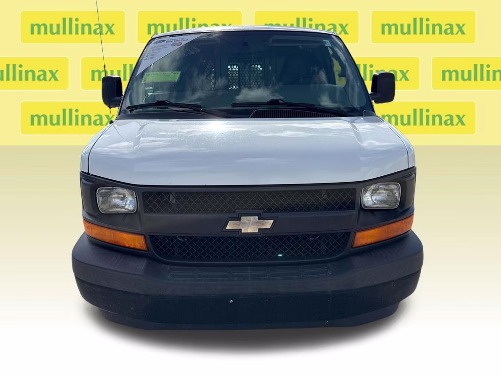 2017 Summit White Chevrolet Express 2500 Work Van RWD Van