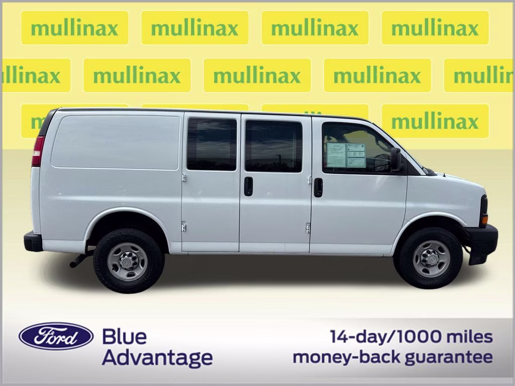 2017 Summit White Chevrolet Express 2500 Work Van RWD Van