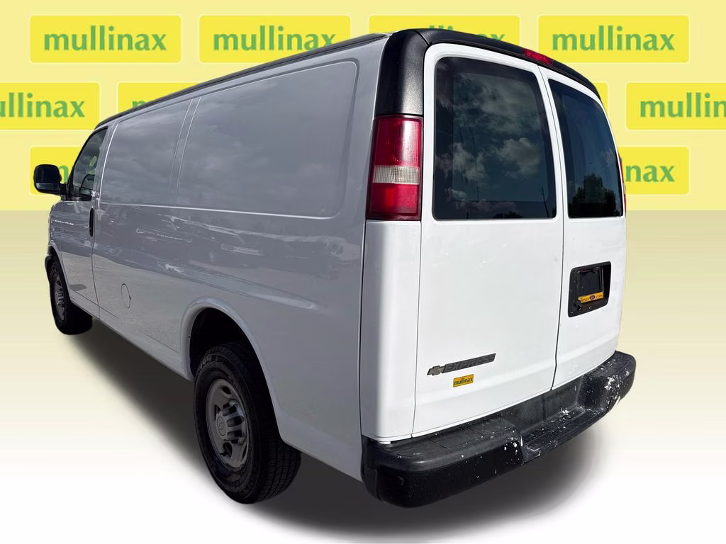 2017 Summit White Chevrolet Express 2500 Work Van RWD Van