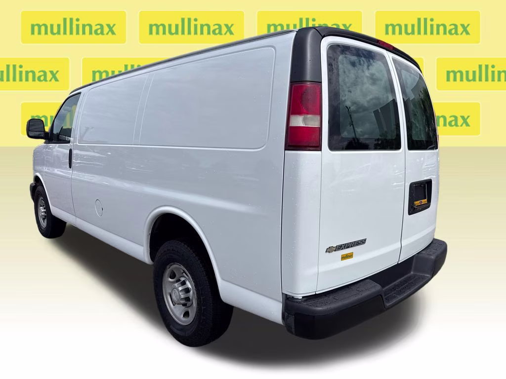 2017 Summit White Chevrolet Express 2500 Work Van RWD Van