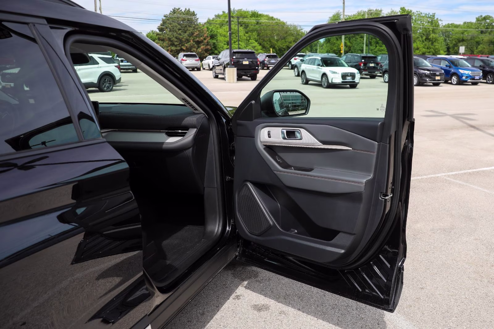 2025 Agate Black Ford Explorer Active 4X4 SUV