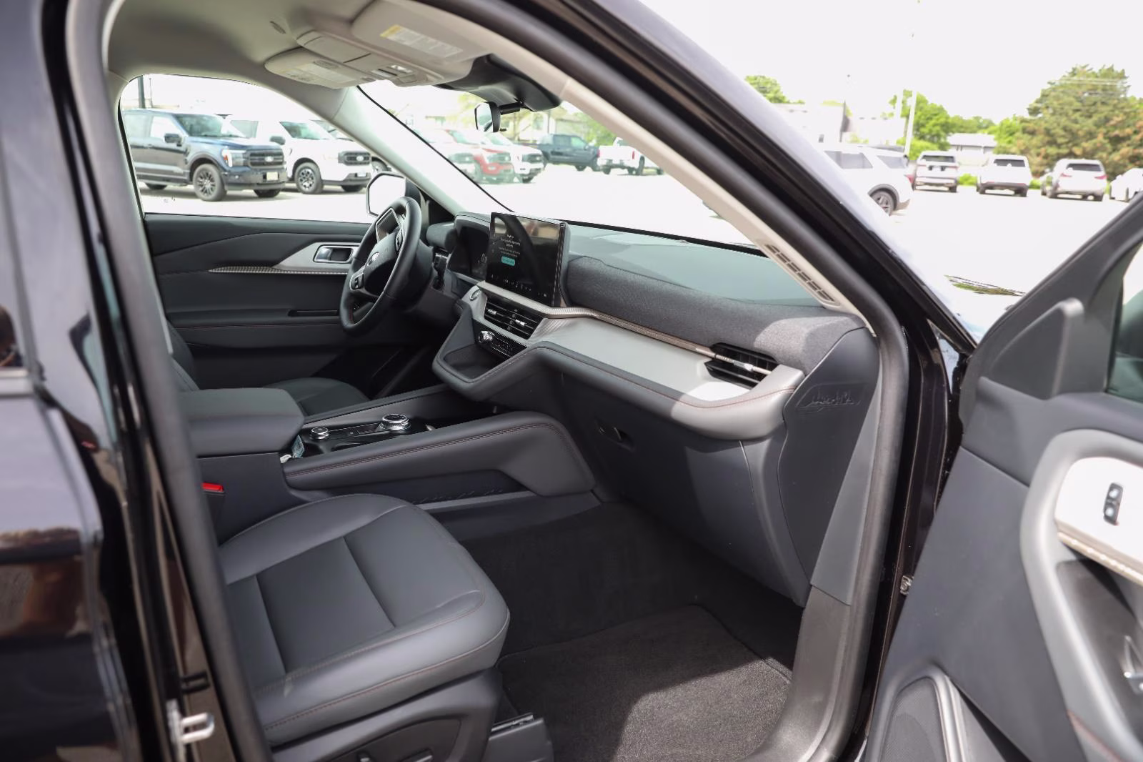 2025 Agate Black Ford Explorer Active 4X4 SUV