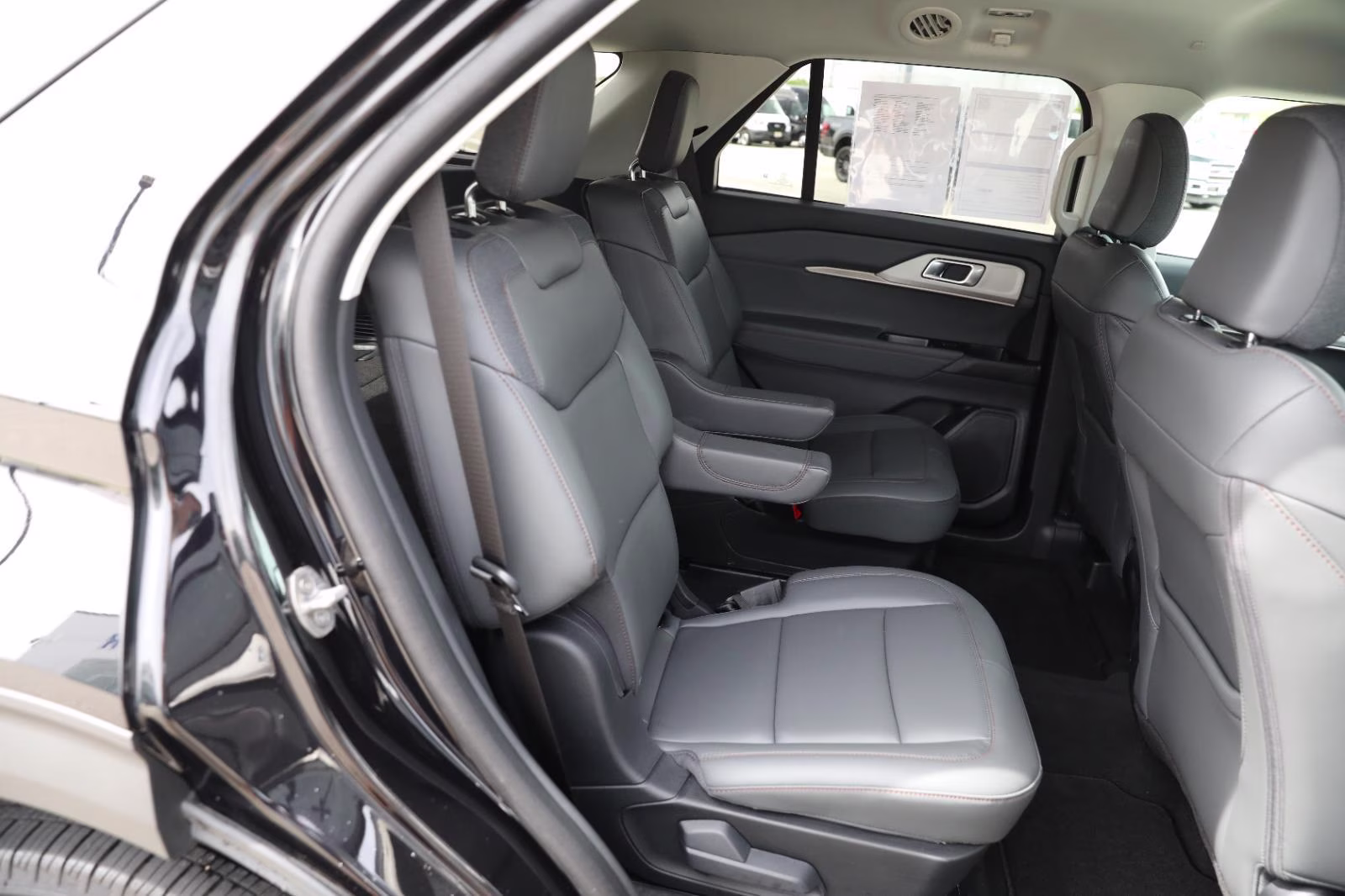 2025 Agate Black Ford Explorer Active 4X4 SUV